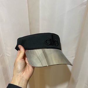 ALO black sun visor mint condition women hat